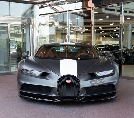 2021 Bugatti Chiron for sale in Dubai — photo 4