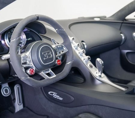 2021 Bugatti Chiron for sale in Dubai — photo 3