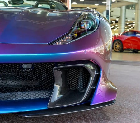 Ferrari 812 Competizione 2024