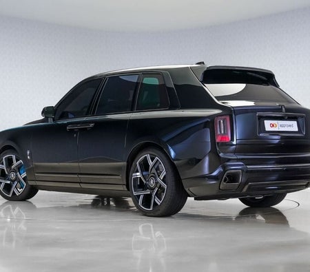 Rolls-Royce Cullinan 2026 — продажа в Дубае