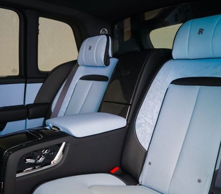 Rolls-Royce Cullinan 2026 — продажа в Дубае — фото 6