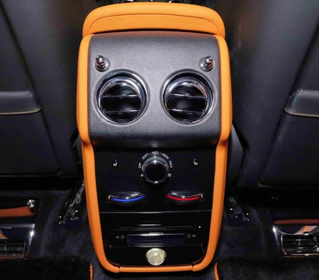 2022 Rolls-Royce Cullinan Black Badge for sale in Dubai — photo 6
