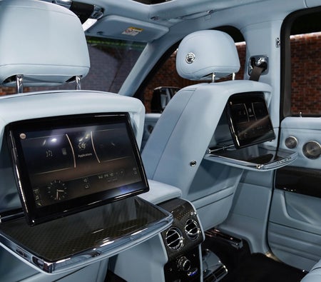 Rolls-Royce Cullinan Black Badge 2022 — продажа в Дубае — фото 7