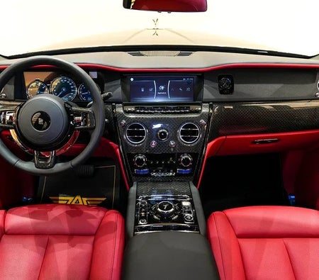 Rolls-Royce Cullinan Black Badge 2023 — продажа в Дубае — фото 6