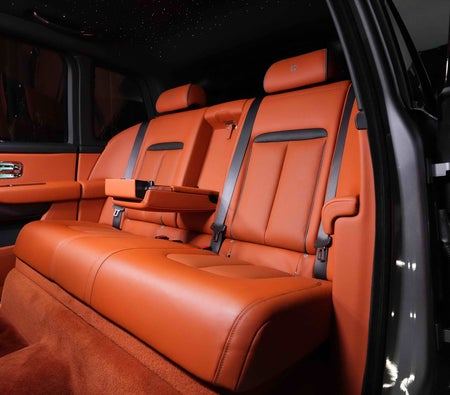 Rolls-Royce Cullinan Black Badge 2023 — продажа в Дубае — фото 7