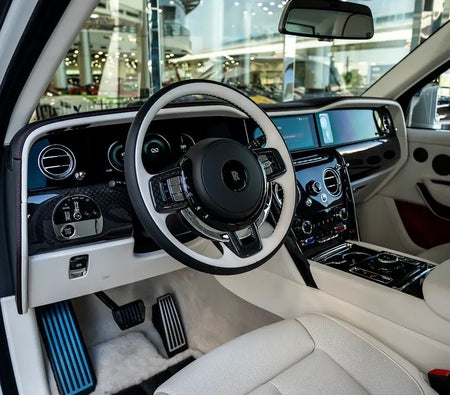 Rolls-Royce Cullinan Black Badge 2025 — продажа в Дубае — фото 7