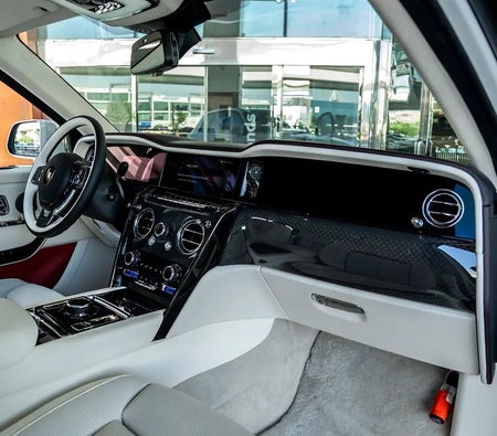 Rolls-Royce Cullinan Black Badge 2025 — продажа в Дубае — фото 8