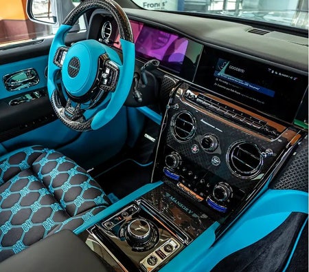 Rolls-Royce Cullinan Black Badge 2025 — продажа в Дубае — фото 8