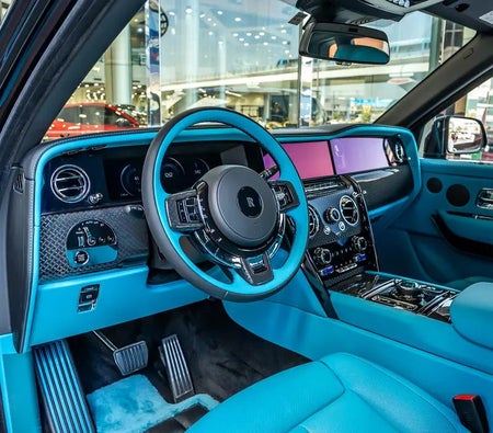 Rolls-Royce Cullinan Black Badge 2026 — продажа в Дубае — фото 6