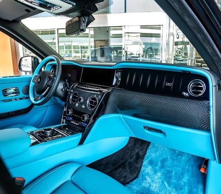 Rolls-Royce Cullinan Black Badge 2026 — продажа в Дубае — фото 7