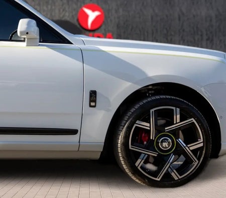 Rolls-Royce Cullinan Black Badge 2026 — продажа в Дубае — фото 8